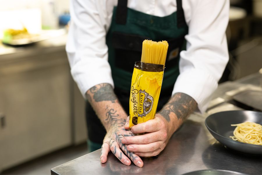 Kad se umjetnost i gastronomija susretnu – Koleda tjestenina na ekskluzivnoj večeri kreativaca